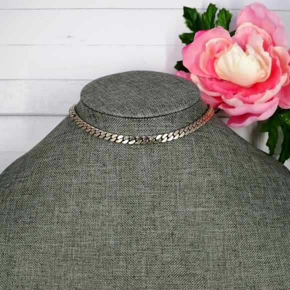 Coro Vintage 1970's Gold Chain Choker Necklace - Picture 2 of 6